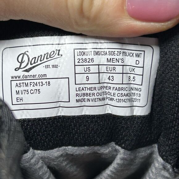 DANNER Mens 9 D LOOKOUT 23826 EMS/CSA 8\